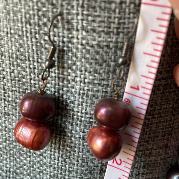 Cultured variegated colored pearl necklace.  Hand strung and tied. With earrings - Picture 8 of 8